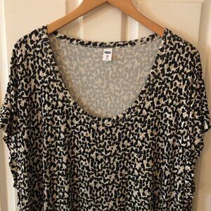 Woman's Old Navy Plus Size Leopard Print Crew Neck T-shirt Soft Blouse